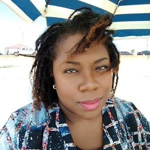 Meet your Posher, Christal